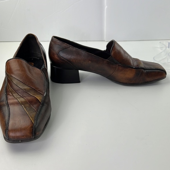 Jana Brown Leather Loafers with Chunky Heel - Picture 4 of 9